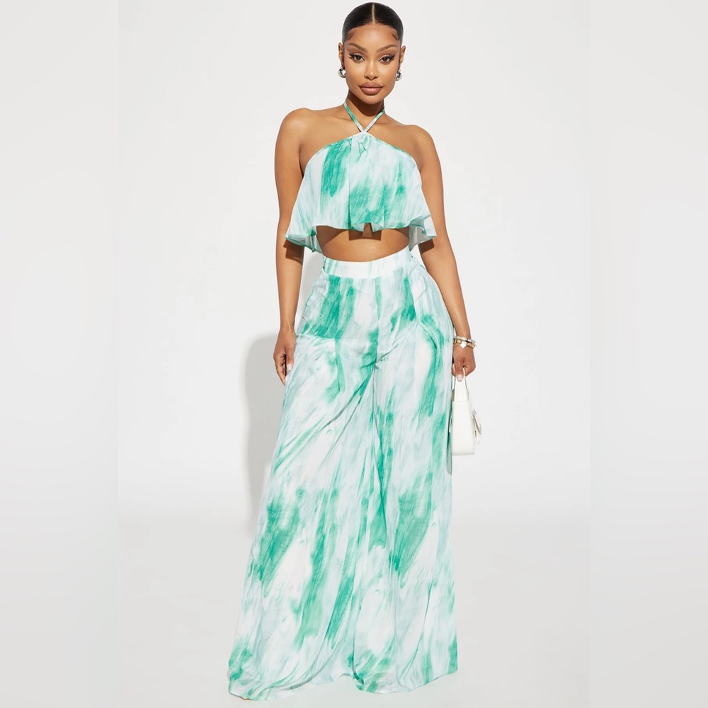 Fashion Nova Traveling Around Pant Set - Green/combo